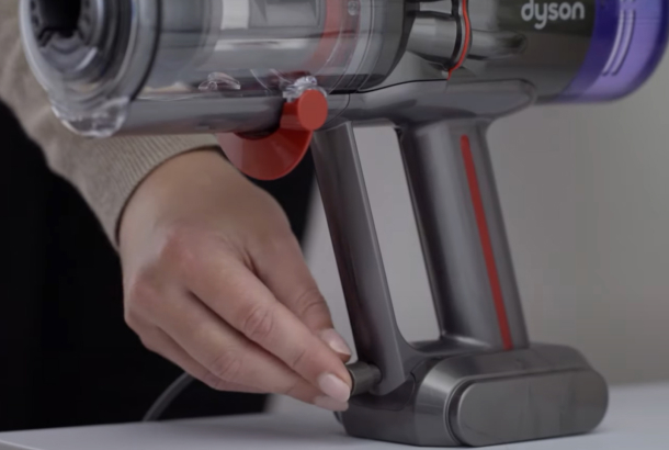 Алғаш рет қолданар алдында батареяны толық зарядтаңыз.