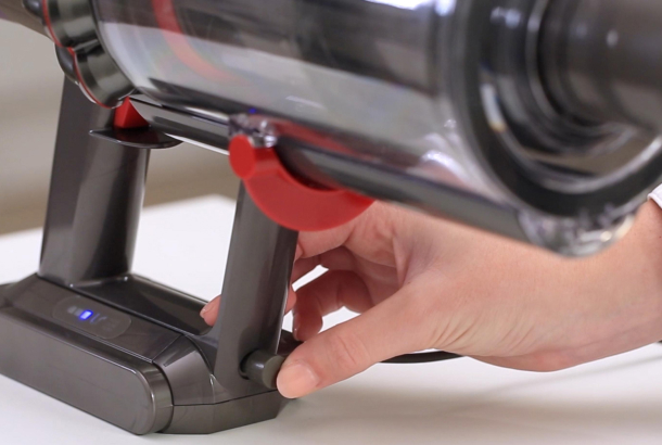 Алғаш рет қолданар алдында батареяны толық зарядтаңыз.