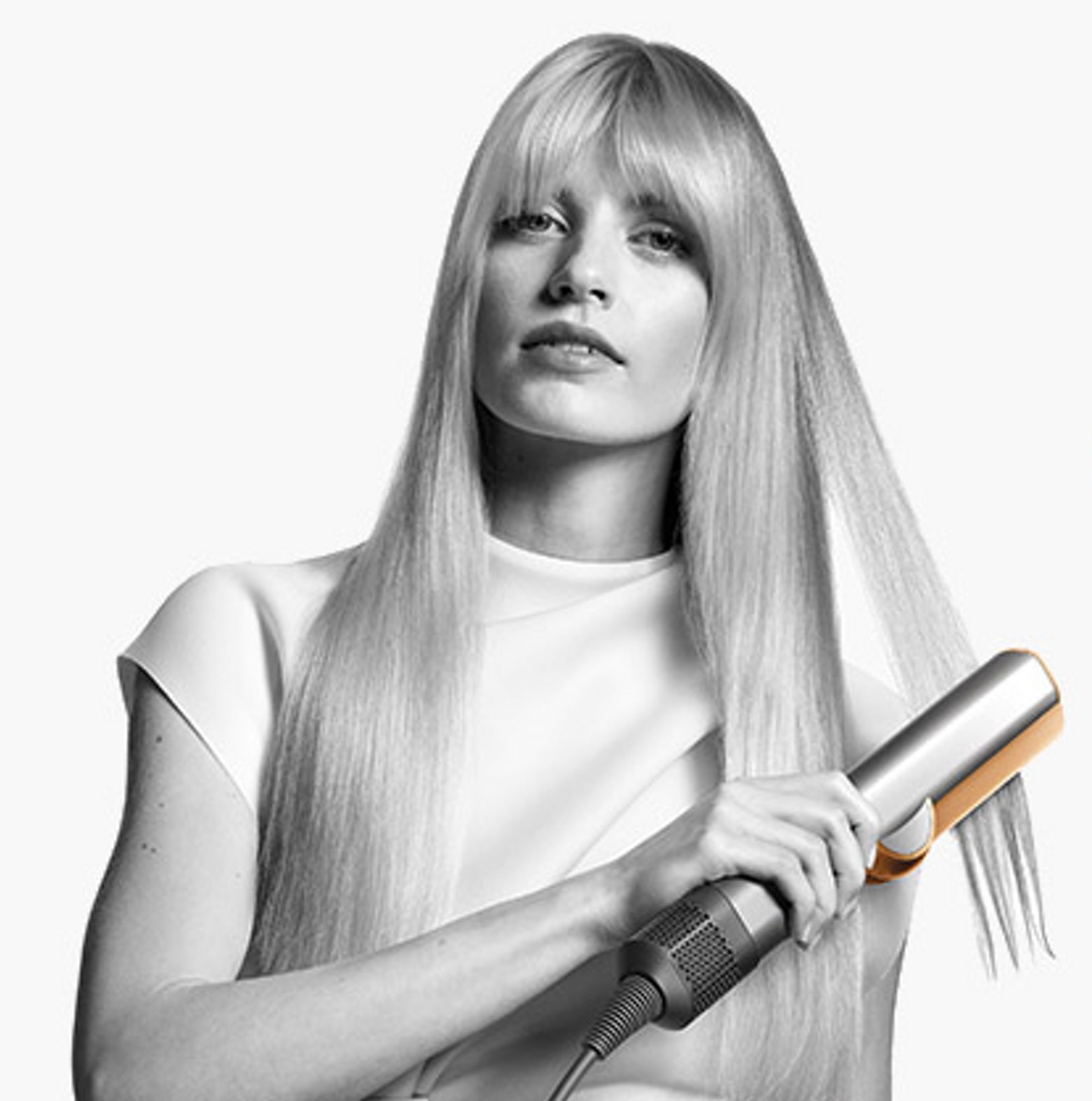 Әр түрлі шаш түрлеріне арналған Dyson Airstrait™ түзеткішті қалай пайдалануға болады